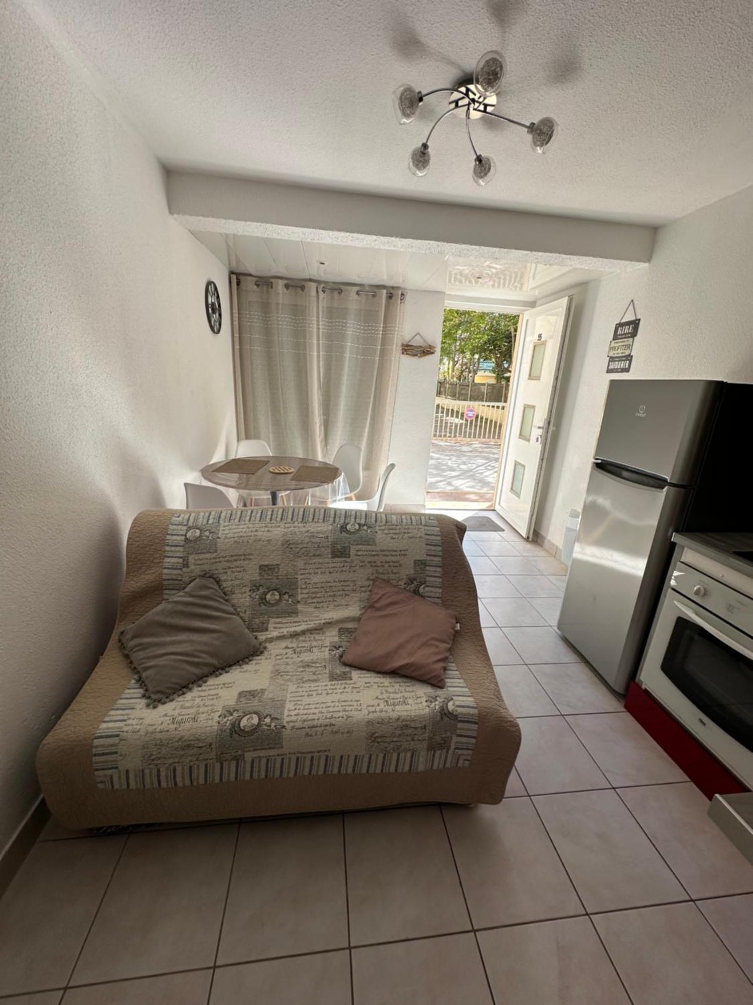 Appartement Proche De La Plage Saint-Pierre-la-Mer  エクステリア 写真
